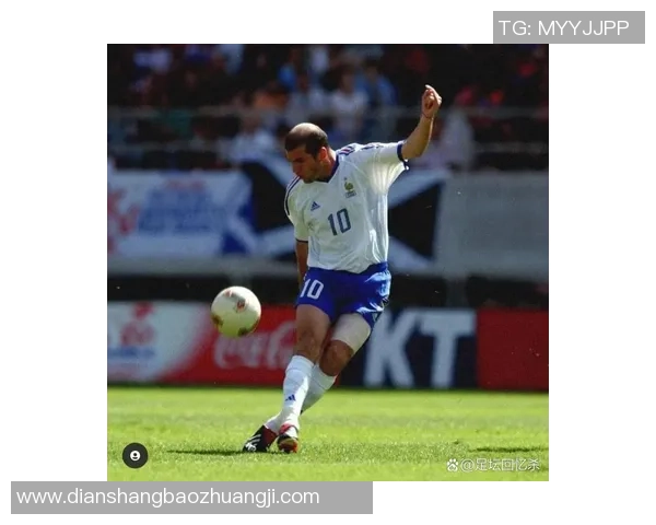 《回忆传奇足坛英雄经典足球老一代球星全景图集》